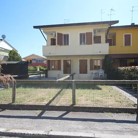 Enjoy Our With Private Garden In Rosolina Apartment Rosolina Mare