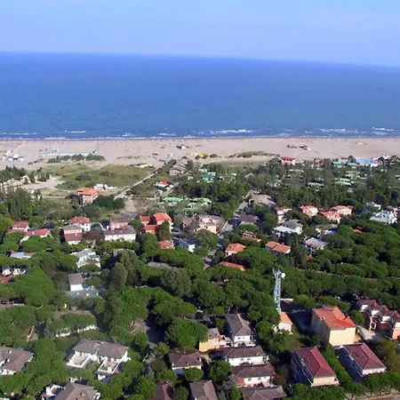 Enjoy Our With Private Garden In Rosolina Rosolina Mare