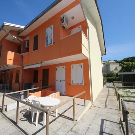 Enjoy Our With Private Garden In Rosolina